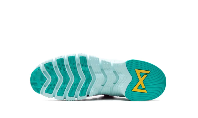 Nike Lifestyle Free Metcon 5 WMNS 'Hyper Violet'