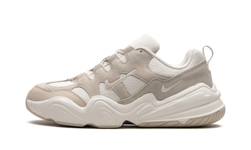 Nike Lifestyle TECH HERA WMNS 'Light Orewood brown' 
