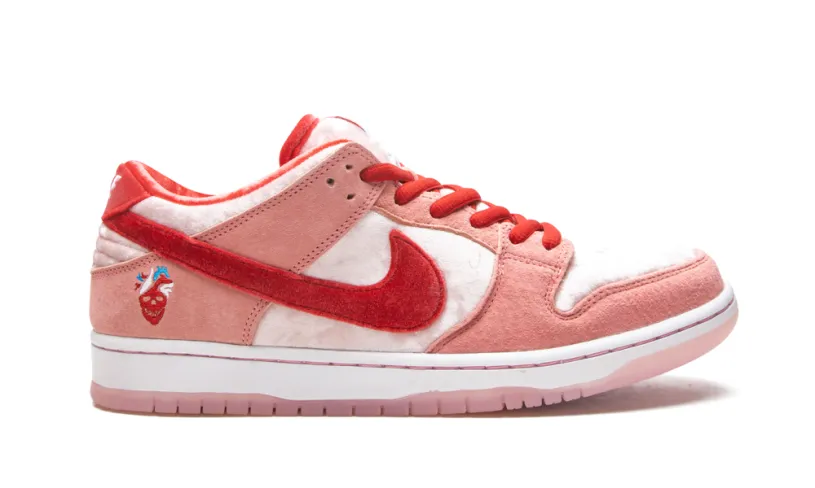 Nike Dunk SB Dunk Low 'StrangeLove - Special Box' 