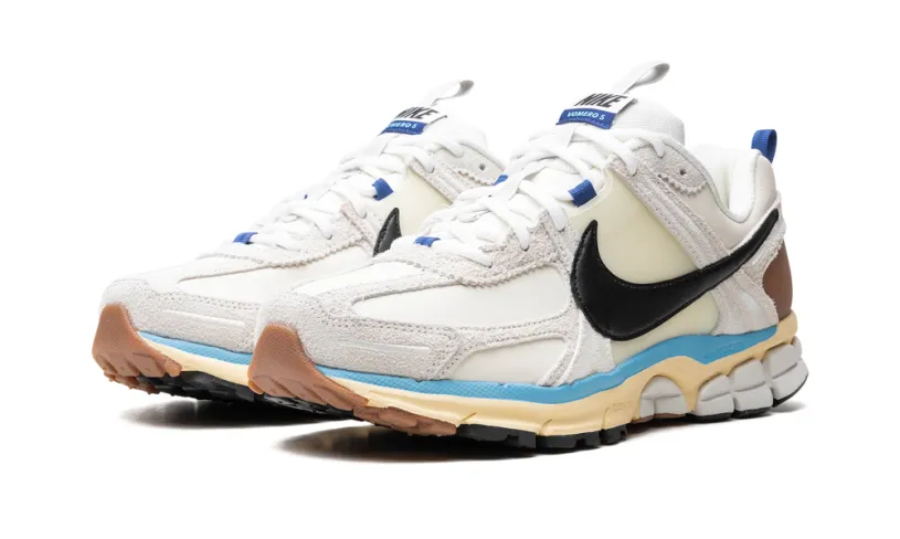 Nike Lifestyle Zoom Vomero 5 WMNS 'Design By Japan' 