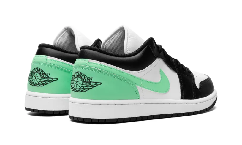 Air Jordan 1 Air Jordan 1 Low 'Green Glow' 