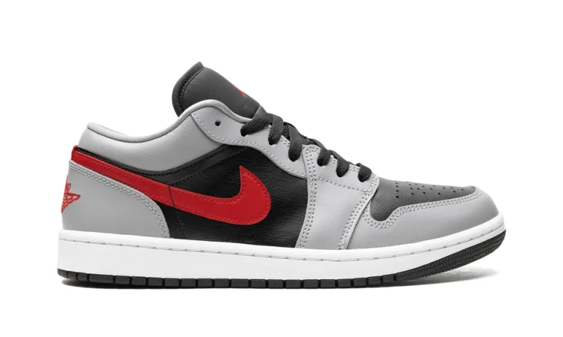 Air Jordan 1 AIR JORDAN 1 WMNS 'Cement Fire Red'