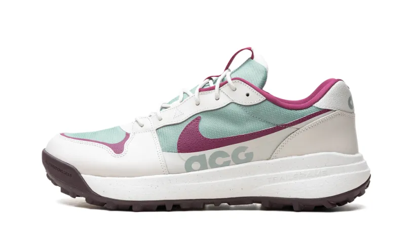Nike Lifestyle ACG Lowcate 'Mica Green Rosewood Light Bone'