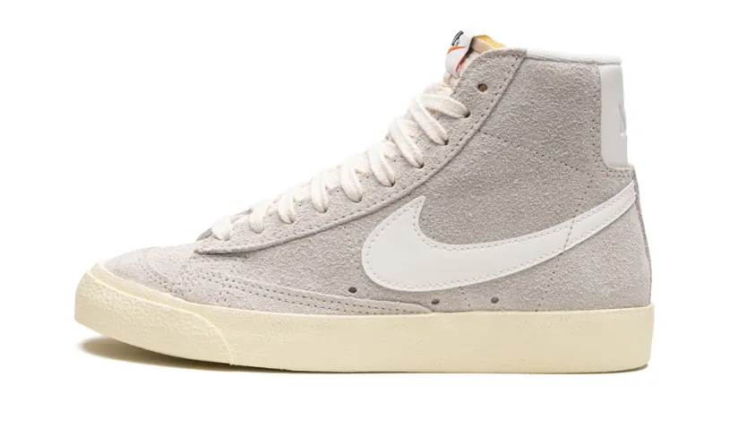 Nike Lifestyle BLAZER MID 77 VINTAGE MNS WMNS 'Light Bone Alabaster' 