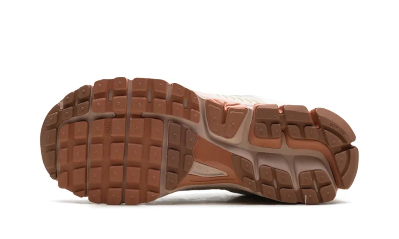 Nike Lifestyle Zoom Vomero 5 WMNS 'Particle Beige Terra Blush' 