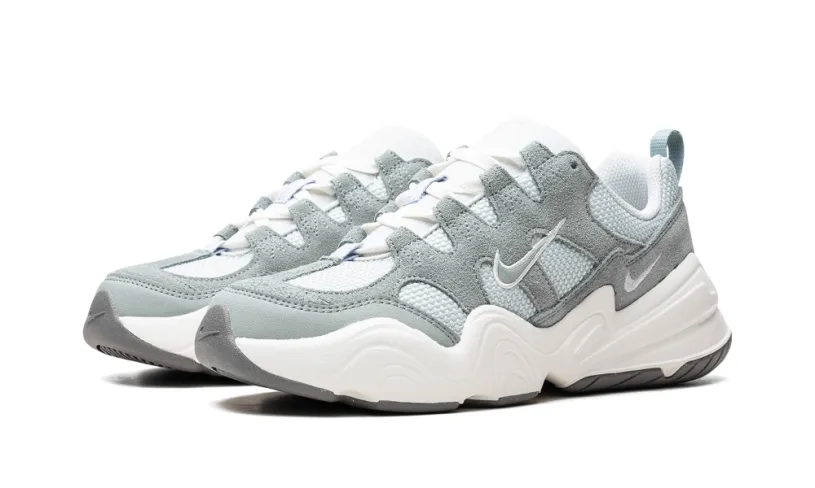 Nike Lifestyle Tech Hera WMNS 'Mica Green Grey'