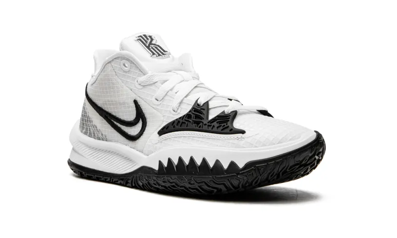 Nike Basketball Kyrie 4 Low TB 