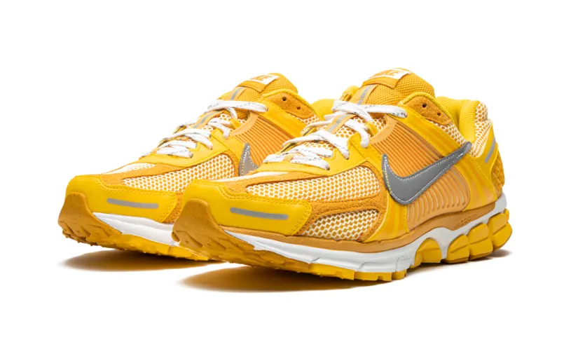Nike Lifestyle Zoom Vomero 5 'Varsity Maize' 