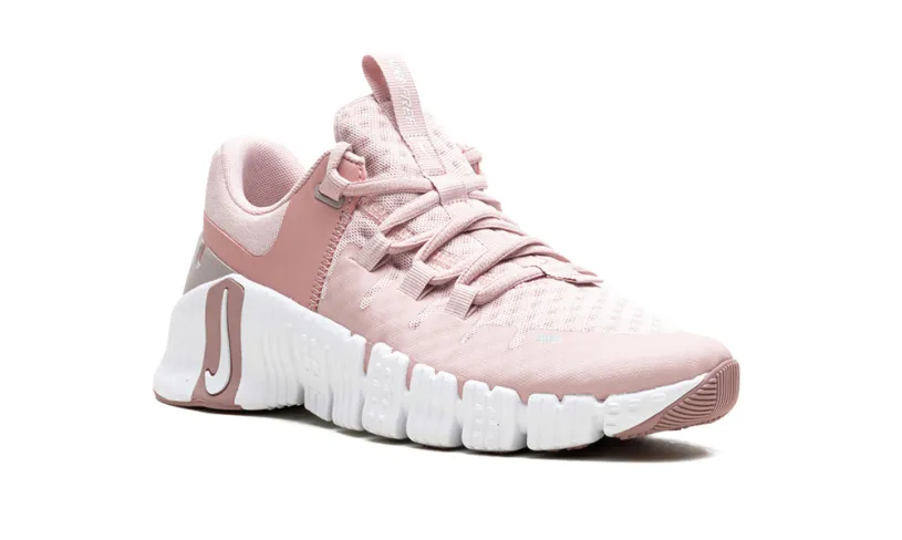Nike Lifestyle WMNS Nike Free Metcon 5 'Pink Oxford' 