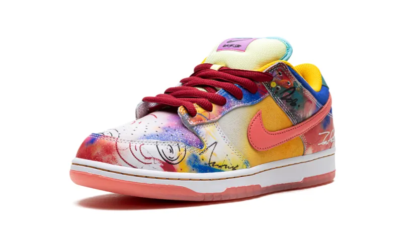 Nike SB Dunk Low SB 'Friends & Family - Futura Laboratories - Sunblush' 