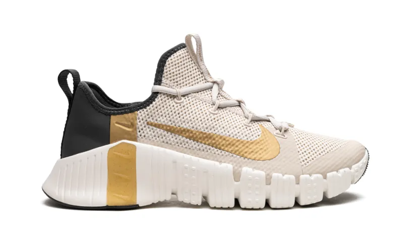 Nike Lifestyle FREE METCON 3 WMNS 'Light Orewood Brown' 