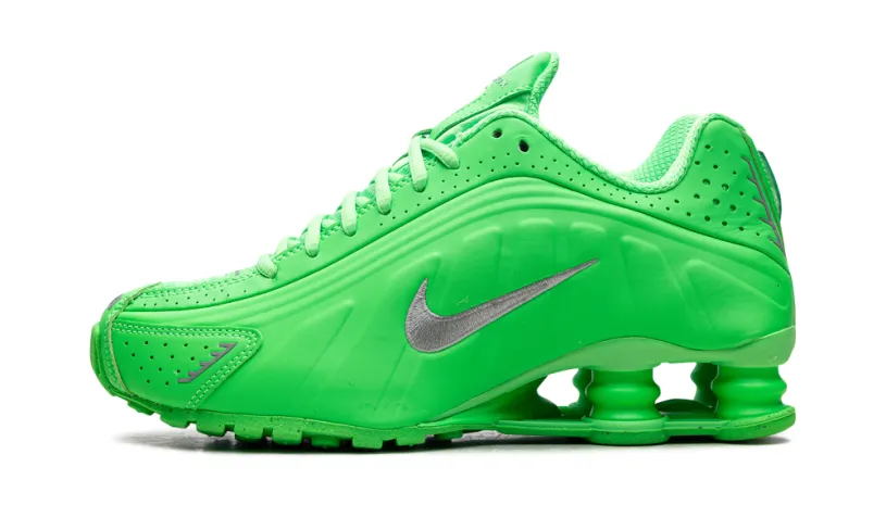 Nike Lifestyle Shox R4 WMNS 'Green Strike'