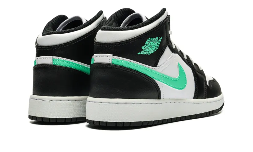 Air Jordan 1 Air Jordan 1 Mid 'GREEN GLOW' 
