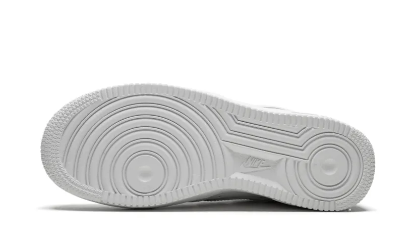 Nike Lifestyle AIR FORCE 1 '07 MNS WMNS 'White on White' 