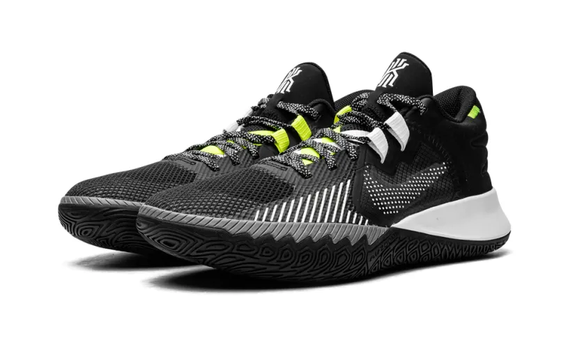 Nike Basketball Kyrie Flytrap V