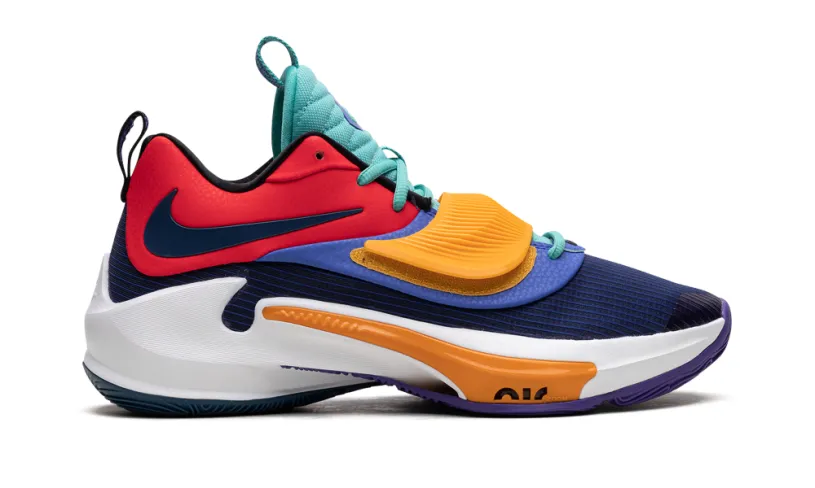 Nike Basketball Nike Zoom Freak 3 'AntetokounBros'