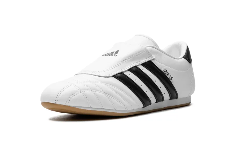 More Adidas Shoes Taekwondo WMNS 'Cloud White Core Black Gum' 