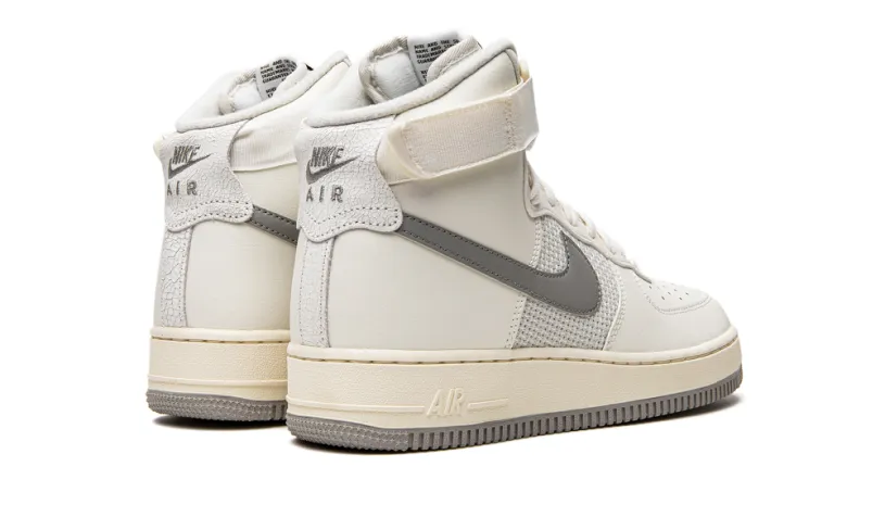 Nike Lifestyle Air Force 1 High '07 LV8 'Sail'