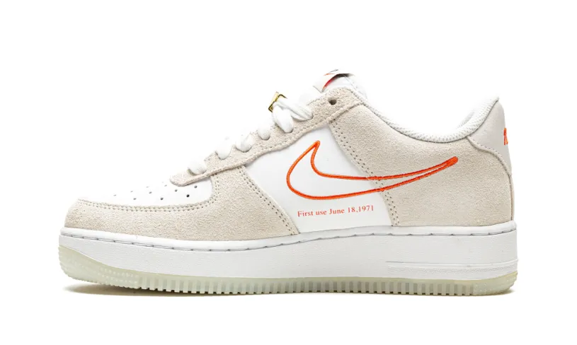 Nike Lifestyle AIR FORCE 1 '07 SE MNS WMNS 'First Use' 