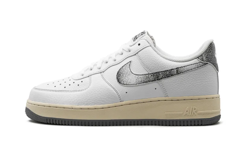 Nike Lifestyle Air Force 1 Low 'Classics'