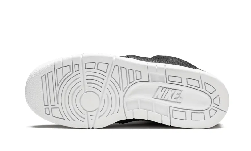 Nike Basketball Air Python DSM NYC SP 'Dover Street Market' 