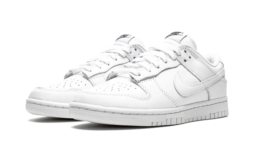 Nike Dunk DUNK LOW WMNS 'Triple White'