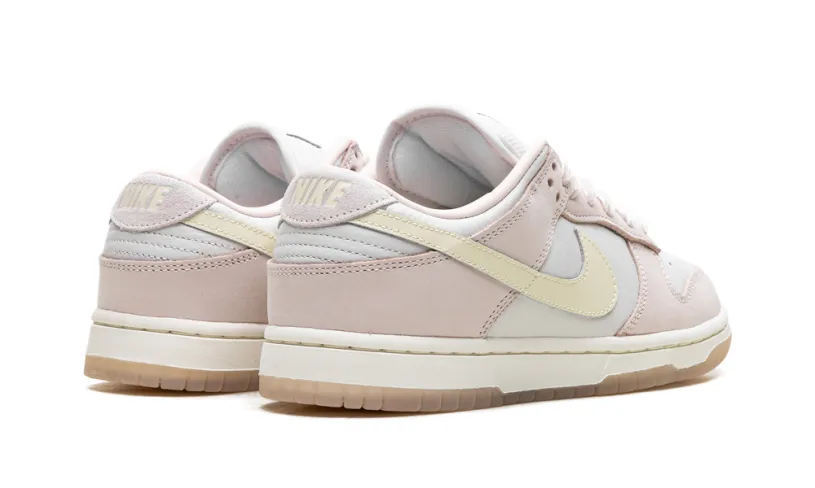 Nike Dunk Dunk Low WMNS 'Light Soft Pink' 