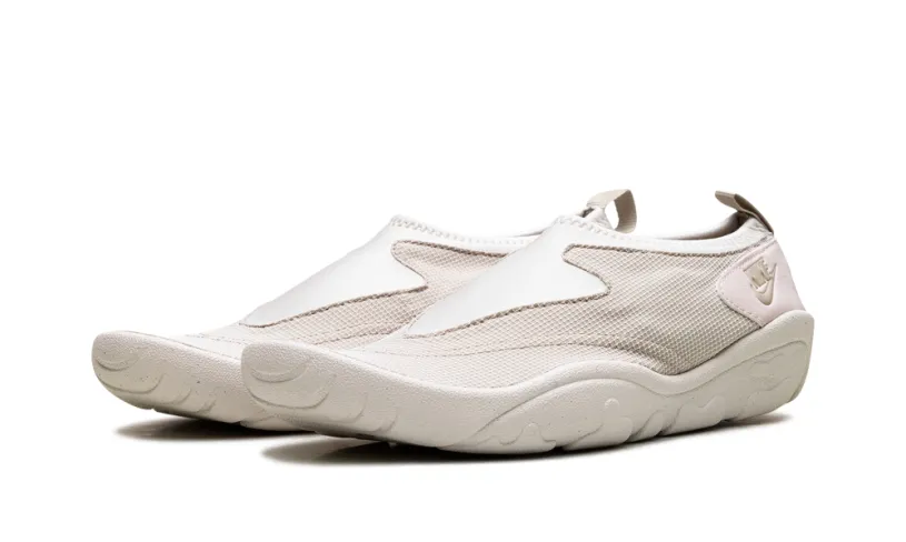 Nike Lifestyle Aqua Turf WMNS 'Light Orewood Brown Desert Khaki' 