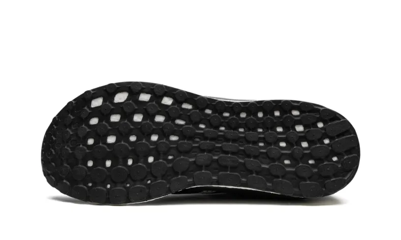 Adidas Ultraboost Solar Drive ST