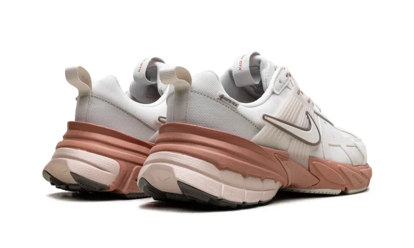 Nike Lifestyle V2K Run WMNS 'Gore-Tex Phantom Terra Blush' 