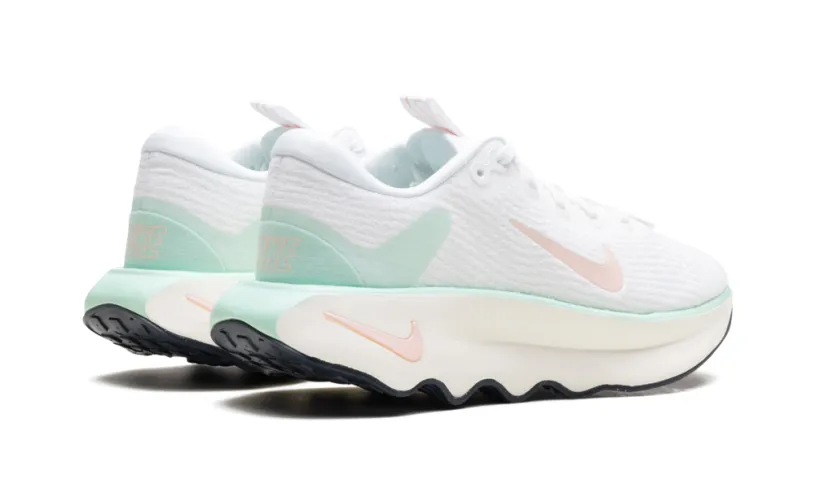 Nike Lifestyle Motiva WMNS 'White Mint Foam Sail Sunset Tint' 