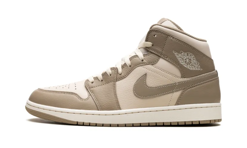 Air Jordan 1 Air Jordan 1 Mid 'LEGEND LIGHT BROWN'