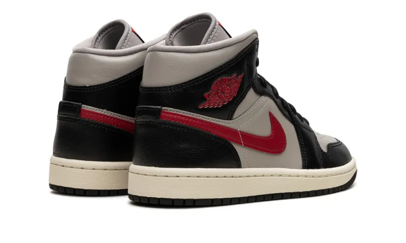 Air Jordan 1 AIR JORDAN 1 MID WMNS 'Black   Gym Red   College Grey' 
