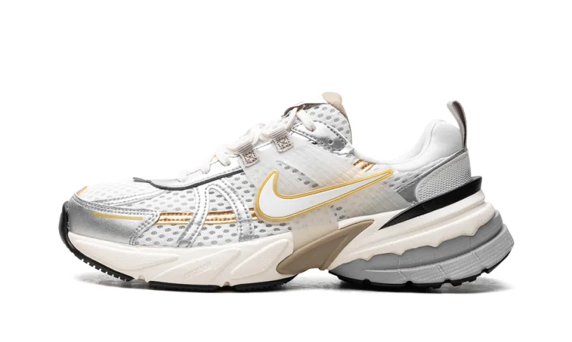 Nike Lifestyle V2K Run WMNS 'Khaki Metallic Silver' 