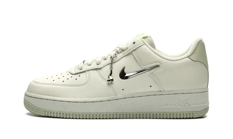 Nike Lifestyle Air Force 1 '07 Next Nature SE WMNS 'Liquid Metal' 