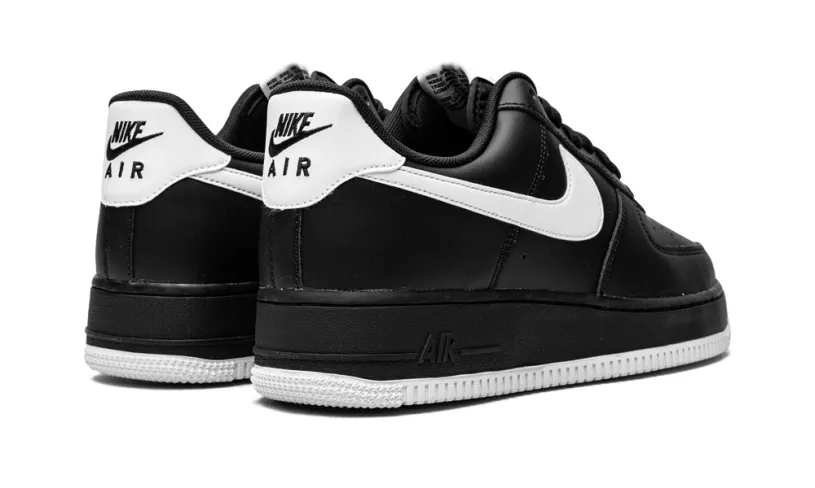 Nike Lifestyle Air Force 1 '07 'Black   White' 