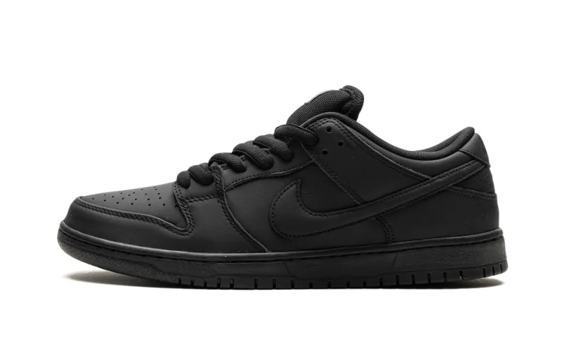 SB Dunk 'Triple Black' 
