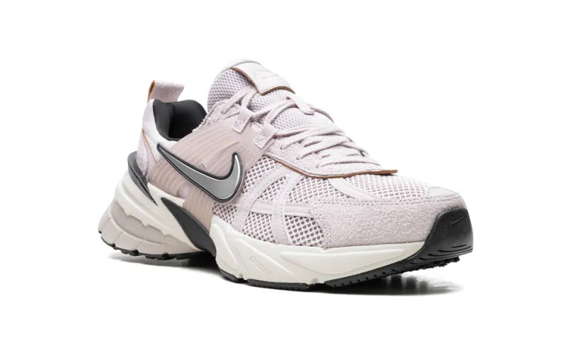 Nike Lifestyle V2K Run Wmns 'Platinum Violet' 