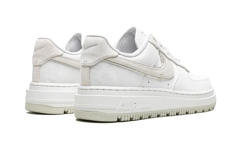 Nike Lifestyle Air Force 1 Luxe 'Summit White' 