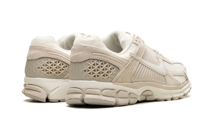 Nike Lifestyle Zoom Vomero 5 'Light Orewood Brown' 