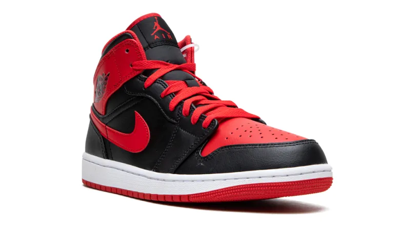 Air Jordan 1 Air Jordan 1 Mid 'Alternate Bred'