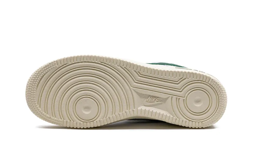 Nike Lifestyle AIR FORCE 1 LO '07 LX WMNS 'Command Force Gorge Green' 