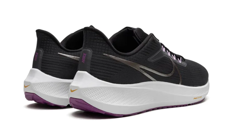 Nike Basketball Air Zoom Pegasus 39 