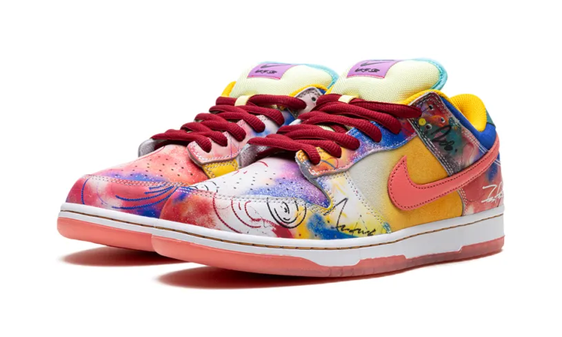 Nike SB Dunk Low SB 'Friends & Family - Futura Laboratories - Sunblush' 
