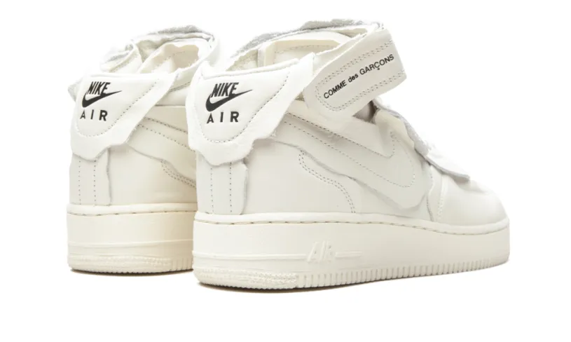 Nike Lifestyle Air Force 1 Mid 'Comme des Garcons White' 