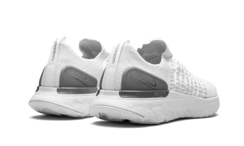 Nike Lifestyle REACT PHANTOM RUN FK 2 WMNS 