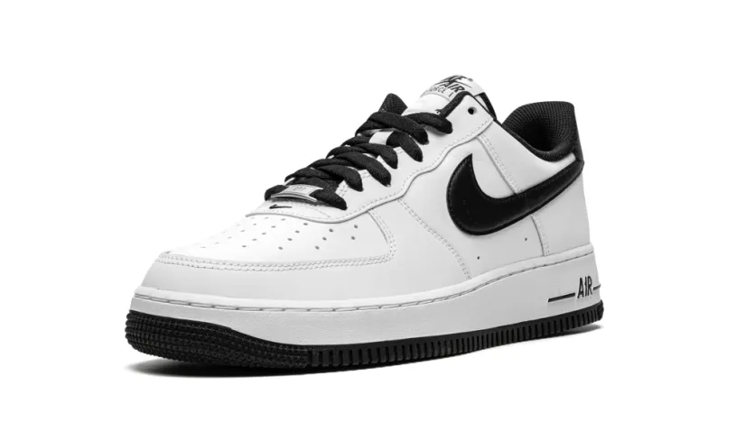 Nike Lifestyle Air Force 1 '07 'White   Black' 