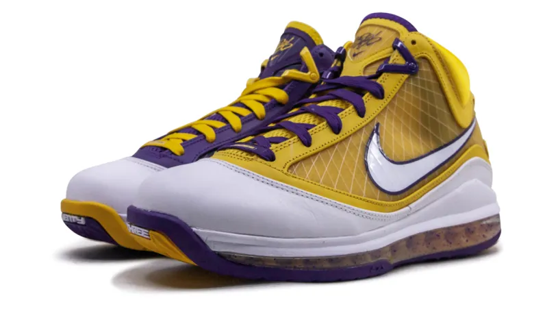 Nike Basketball Air Max Lebron 7 'Media Day' 