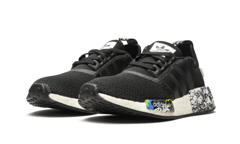 Adidas NMD NMD_R1 J 'Black Graffiti'