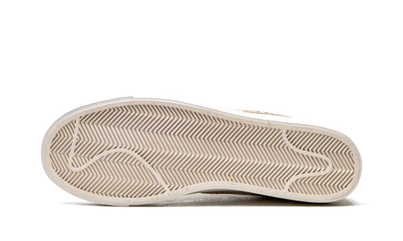 Nike Lifestyle BLAZER MID '77 SE WMNS 'Leopard' 